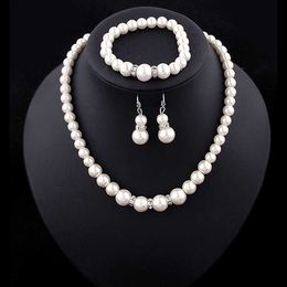 Promotion Bride Jewellery Of Hot Creative Imitation Pearl Necklace Bracelet Earrings Piece Costume Wedding Jewerly Set