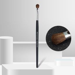 PRO Shadow Makeup Brush #15 - Soft Small Tapered Precise Lid Eyeshadow Cosmetics Beauty Brush Tools