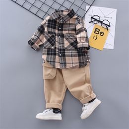 Autumn Spring Baby Boy Fashion Formal Clothing Set Kid Suits Plaid Shirt Pants 2pac/set Children Clothes 1 2 3 4 5 Years 220326