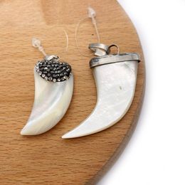 Pendant Necklaces 1pc Natural Pearl Shell Pendants White Colour Sword Shape With Rhinestone DIY For Making Necklace 16x35mm 22x46mm 2 Sizes