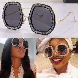 Popular pop star with the same style of starry sky diamond sunglasses for men and women Unique design highlights fashion sense party vacation travel with original box