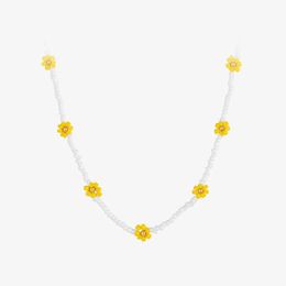 Pendant Necklaces Small Yellow Flower Necklace for Women Beads Gold Choker Fashion Jewellery Halloween Colar Feminino 220427