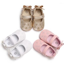 First Walkers 2022 Spring Autumn Baby Girl Moccasins Cute Bow Embroider Flowers Non-slip Soft Bottom Princess Shoes