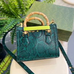 Designers Diana Bamboo Handle Python Skin Tote Bag Italy Brand Women Fashion Genuine Leather Totes Classic Shopping Handbags Shoulder Handbag Luxury Designer Bags