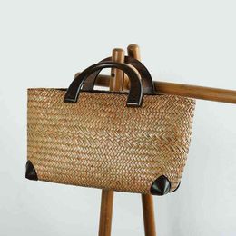 Best Selling Straw Woven Bag Woven Handbag Literature and Art National Style Tourism Beach Bag Wooden Handle Rattan Woven Bag 220617