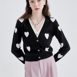 Autumn Winter Women Fake Two Pieces Heart Print Knitted Sweaters Long Sleeve Heart Button Slim Knitted Cardigan Sweater 220817