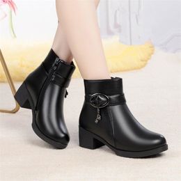 ZZPOHE Winter Fashion Womens Warm Ankle Boots Women Waterproof Genuine Leather Low Square Heel Boots Lady Cotton Shoes 201029