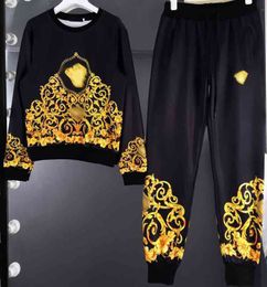 Womens Two Pants Gold Graphic Print Sweatshirts with Stylish Sweatpants 2 Piece Sets Designer Tracksuits 0912