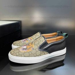 Mens Italy Flower Print Casual Shoes Brown Flat Monograms Canvas Leather Running Shoe Man Designer Tiger Wolf Trainers Sneak