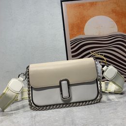 2022 Luxury Premium Wrist Bags Splicing Chain Messenger Bag Ladies Casual Versatile Buckle Leather Shoulder Bag