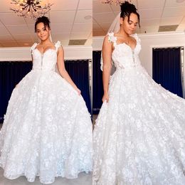 Flower Lace A Line Wedding Dress 3D Floral Appliques V Neck Sweep Train Bride Wedding Gowns Robe de mariée