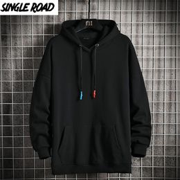 Single Road Mens Hoodies Winter Fleece Solid Hip Hop Japanese Streetwear Harajuku Sweatshirt Black Oversized Hoodie 220325