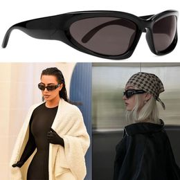Mens Womens Swift Oval Sunglasses Designer Sports SKIN CAT Glasses B0157S in black bio injected nylon with black lenses