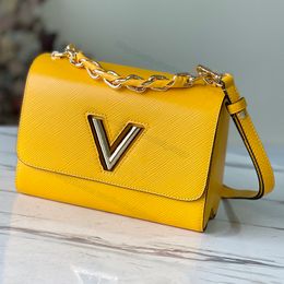 10A L Bag Twist Shoulder Bags Top Medium Handbag Women Luxury Designer Wallet Fashion Chain Water Rippled Tote Classic Messenger Flap Bag 23 * 17 x 9.5 cm L267
