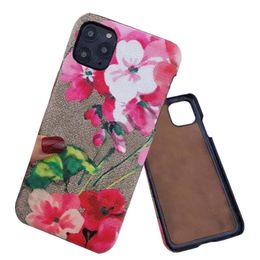 Cell Phone Cases Iphone 15 14 Pro Max Case Luxurys Designers Leather Phone Cases For 13 12 Mini Xs Xr Fashion Print Design Bee Classic Back Cover Geranium Flower Mobile S