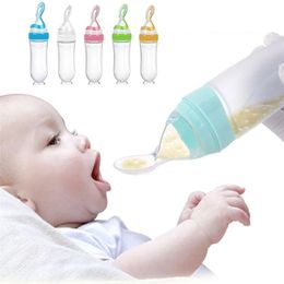 90ML Safe born Baby Feeding Bottle Toddler Silicone Squeeze Feeding Spoon Milk Bottle Baby Training Feeder Food Supplement 220805