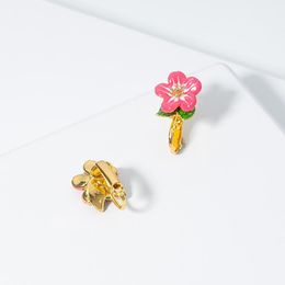 Clip-on & Screw Back Jaeeyin 2022 Autumn Trendy Hand Make Enamel Pink Flower Green Leaf Holiday Jewellery Country Style Stereo Clip Earrings F