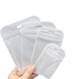 Medium-sized packaging bag material best-selling retail gifts fruit waterproof white products beautiful fashion packaging convenient