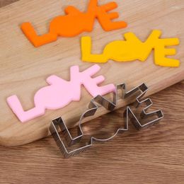 Baking Moulds 1X LOVE Letter Shape Forms For Biscuit Mold Lover Series Design Stainless Steel Cookie Cutter Bakeware Pastry Confectionery To