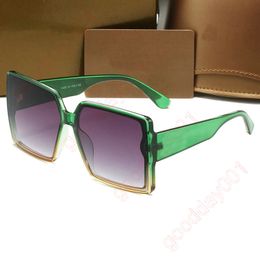 Vintage Rivet Square Sunglasses Women Brand Designer Personality Sun Glasses Female Fashion Orange Retro Oculos De Sol Sonnenbrillen