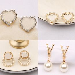 wholesale black pearls UK - 22ss Design Luxury Desingers Small Sweet Wind Stud Long Dangle Drop Earrings Geometric Pearl Crystal Rhinestone Wedding Jewelry Accessories