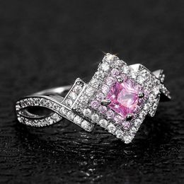 Wedding Rings Exquisite Trendy Engagement Bands For Women Pink Cut Princess Square CZ Brilliant Jewelry Aesthetic Bridal AccessoriesWedding