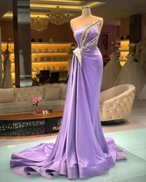 Graceful Lavender Evening Dresses Beaded Sheer Jewel Neck Satin Prom Dresses Sleeveless Mermaid Celebrity Women Formal Party Pageant Gowns
