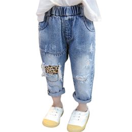 Jeans For Girls Leopard Pattern Toddler Girl Jeans Big Hole Jeans Baby Girl Casual Style Baby Girls Clothes 210412