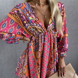 Vintage Punk Boho Floral Bandage Dres Sexy V-Neck Batwing Sleeve Mini Dresses Fashion Summer Party Lady Beach Dresses 220518