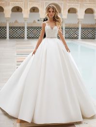 2022 new shoulder deep V-neck Wedding Dress slim fit lace sexy backless thick forging trailing travel shoot Wed Dresses Vestido de novia