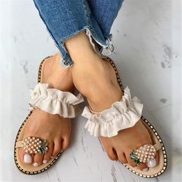 Women Summer Flat Sandals Pearl Spilt Toe slip on Flip Flops Pine summer Beach Slides Casual Shoes House Slippers Y200624