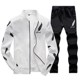 2020 Men Sportswear Hoodies Set Spring Suit Clothes Tracksuits Male Sweatshirts Coats Track Suits Joggers Plus Size autumn LJ201117