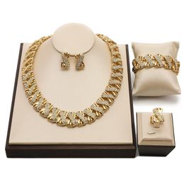 Earrings & Necklace Dubai Gold Bridal Jewellery Set Wholesale Nigerian Accessories Fashion African Beads Woman Costume SetEarrings