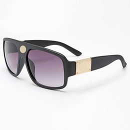 Großhandel Designerin Sonnenbrille Mann Frau Polarisierte Sonnenbrille Mode Retro Trend Brille Goggle Beach Adumbral 6 Farben Optional