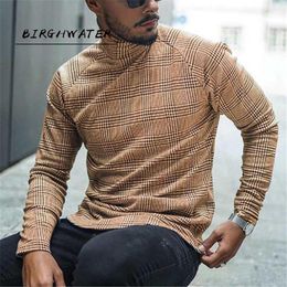 T-shirt da uomo Autunno Casual Camicia con stampa scozzese Uomo 2022 Moda primavera Dolcevita Pullover Top Uomo Manica lunga Slim Tee Streetwear 4XL