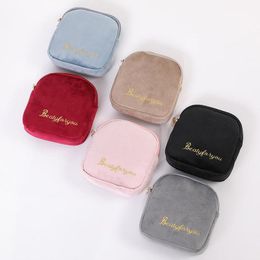 Cosmetic Bags Velvet Square Napkin Storage Bag Portable Ladies Coin Purse with Zipper First Period Bag for Teen Girls