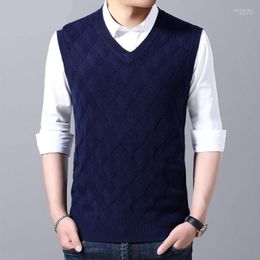 Men's Vests Wool V-neck Vest Sweaters Sleeveless Argyle Slim Fit Autumn Winter Warm Coat Knitted Cotton Casual Fashion Male Clothes Phin22