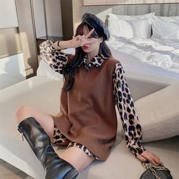 JXMYY Net red suit two-piece temperament leopard shirt V-neck vest knitted suit women 210412