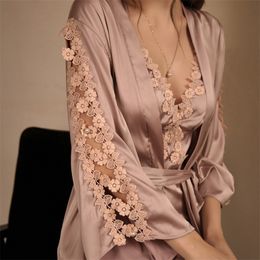Womens Lounge Set Bathrobe Satin Silk Dress Pyjama Lace Sleepwear Nightwear Nighty for Bride Silk Dressing Gowns Home Robe 220321