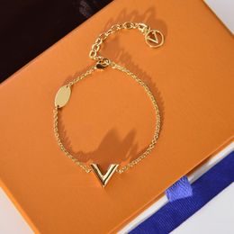 Bracelet de charme de designer pour femmes bijoux de luxe Femmes Gold Love Links Bracelets Mesdames Lettre V ornements Bracelet Bracelet Bracciale Chaînes