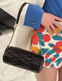2022 Luxury designer handbag Diamond case lady shoulder bag leather fabric cylinder and electroplating hardware, clear lines, single fashion,