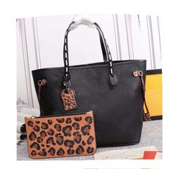 High Quality Luxury Designer bag ladies brown flower leopard shopping Handbag monograms Embossing Fashions classics Handbags Luxurys Brands Crossbody Bags
