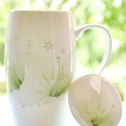 XINCHEN Ceramic Mugs With Lid Scoop Creative Ceramic Milk Coffee Mug Cup Elegant Wedding Gift Big Volume 210409