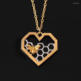 Fashion Love Cute Honey Bee Pendant Necklace Jewellery Creative Insect Peach Heart Sweater Chain Wholesale Gift Necklaces Heal22
