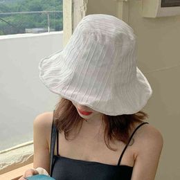 2022 New Ins Korean Fisherman Hat Women Spring and Summer Light and Soft Striped Bucket Hat Japanese Simple Sunshade Panama Hat Y220708