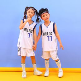 Camisa de basquete infantil de marca de moda Respirável varejo americano baskball KID equipe 77 super star roupas personalizadas esportes ao ar livre Desgaste de verão para crianças grandes Vestuário