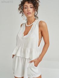 Hiloc Low Cut Sexy Nightwear Sleeveless Peplum Top Women Pyjamas White V Neck Intimate Lingerie Women Sets Summer Home Suit L220803