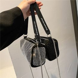 X Luxury Designers Women Shoulder Bags Fashion Ladies Brand Small Size Chains Armpit Handbags Top Quality Lady Zipper Clutch Chain Bag