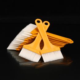 Factory wholesale plastic plate thin handle oil brush sauce small paint keyboard barbecue cleaning brush