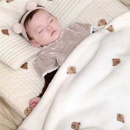 born Baby Cotton Blanket Spring Autumn And Winter Thick Napping Blanket Bear Embroidery Blankets For Bed Sofa 220523